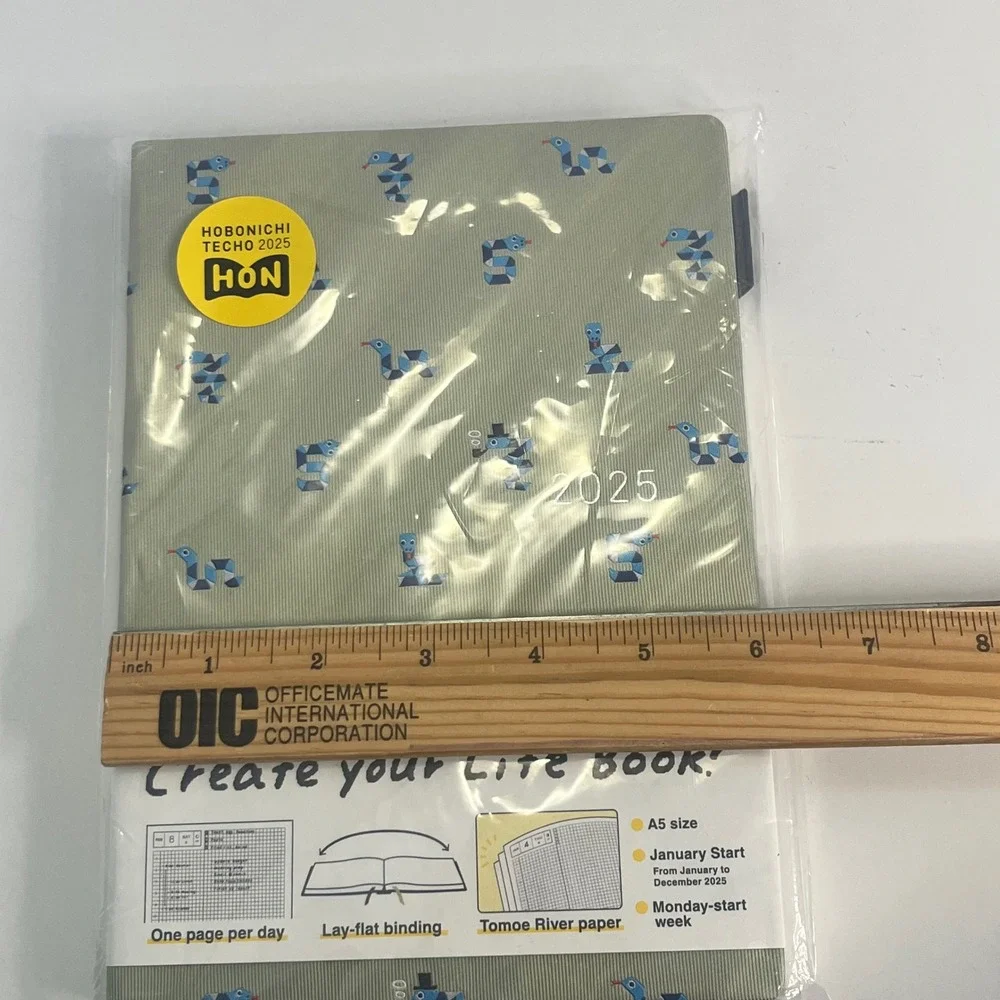 Hobonichi Techo HON 2025 A5 Planner Bow & Tie Snake Toy January Start Monday